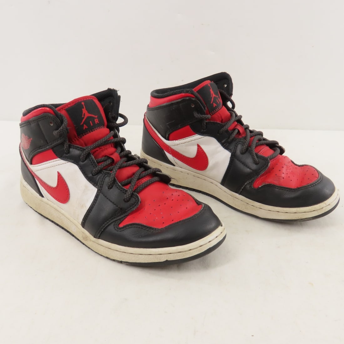2 Pair Youth Nike Air Jordan 1 Mid Shoes - 12