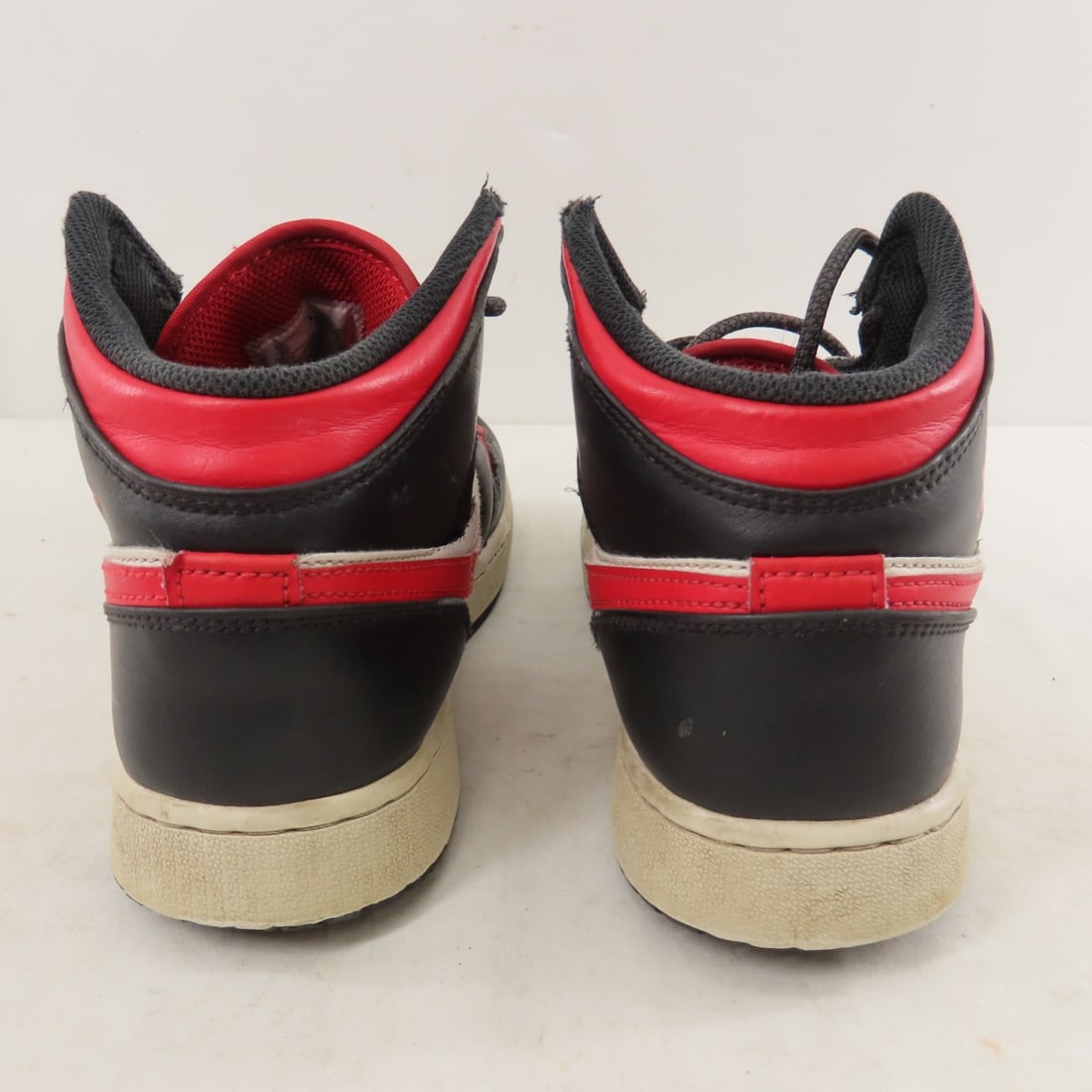 2 Pair Youth Nike Air Jordan 1 Mid Shoes - 14