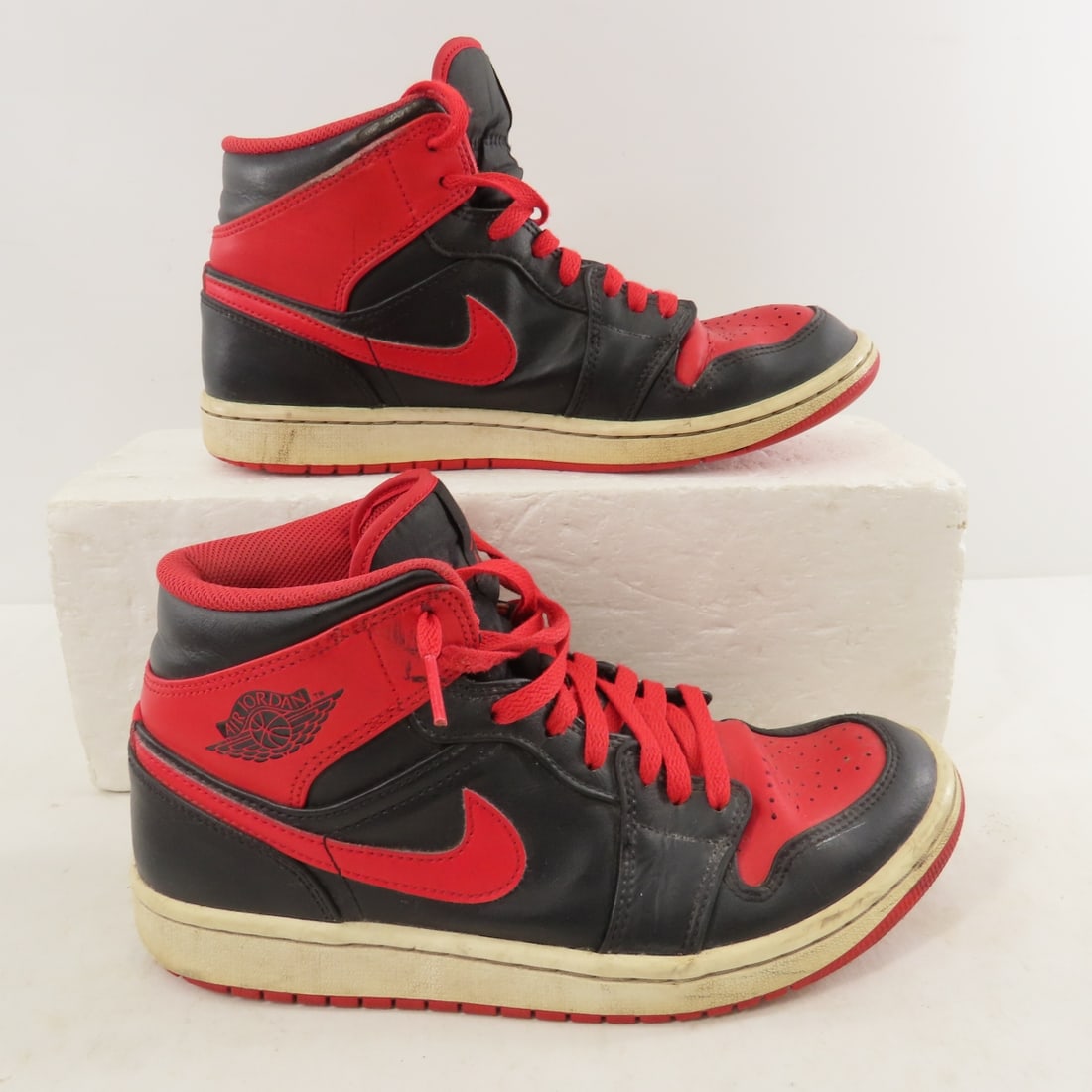 2 Pair Youth Nike Air Jordan 1 Mid Shoes - 5