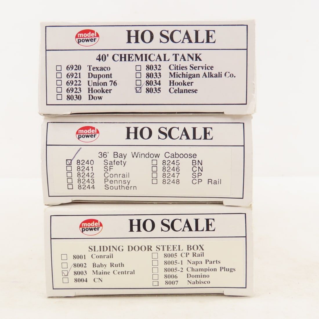 Model Power Santa FE Diesel HO Set & Accessories - 7
