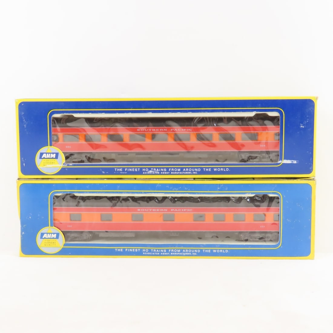 Bachmann SP Engine & Tender with 6 AHM Cars - 9