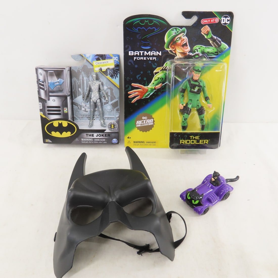 DC Friends Batcave & Batman Lives Accessories - 8