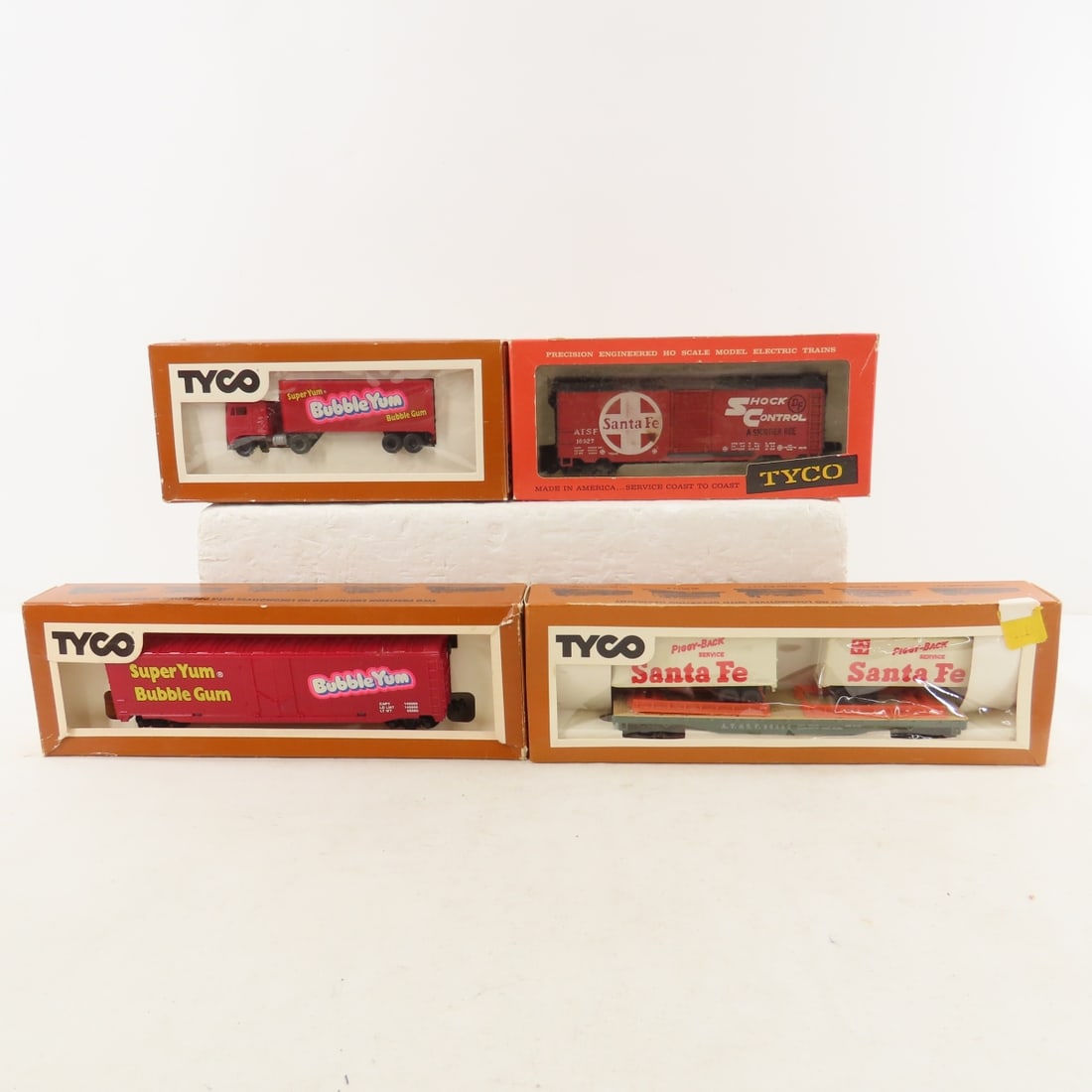 TYCO Boxed HO Train Cars, Trucks and Accessories - 4
