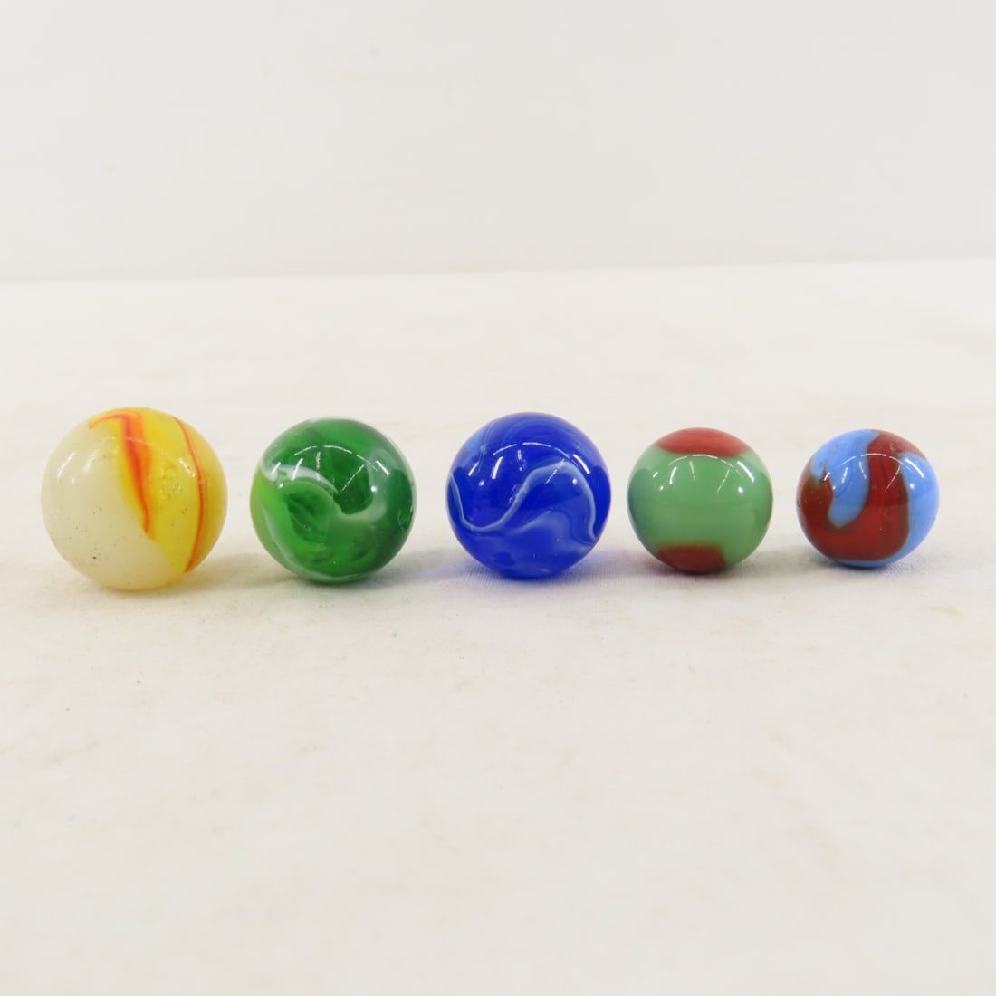 Vintage Akro, Corkscrew, Ox Blood & other Marbles - 4