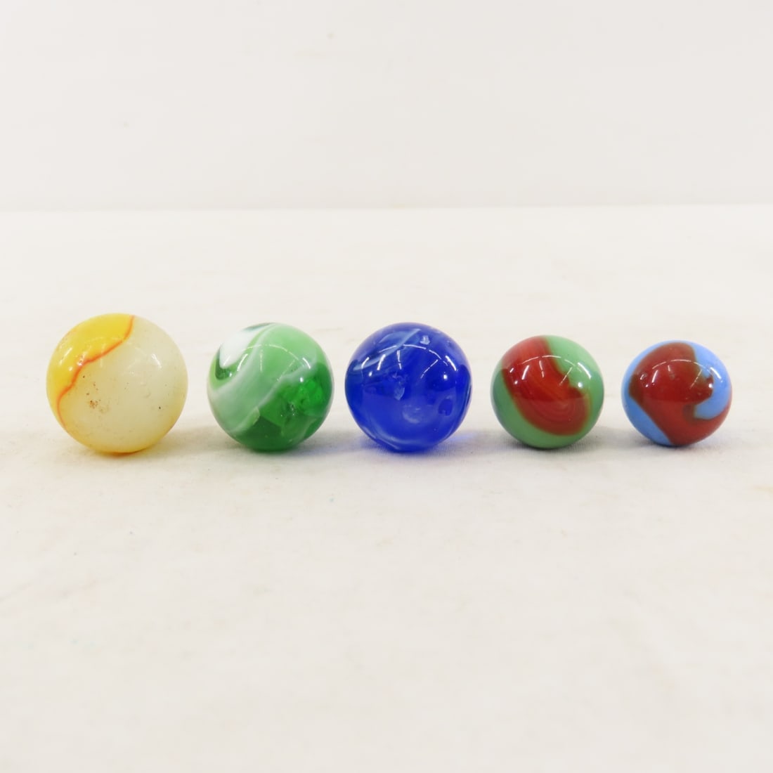 Vintage Akro, Corkscrew, Ox Blood & other Marbles - 7