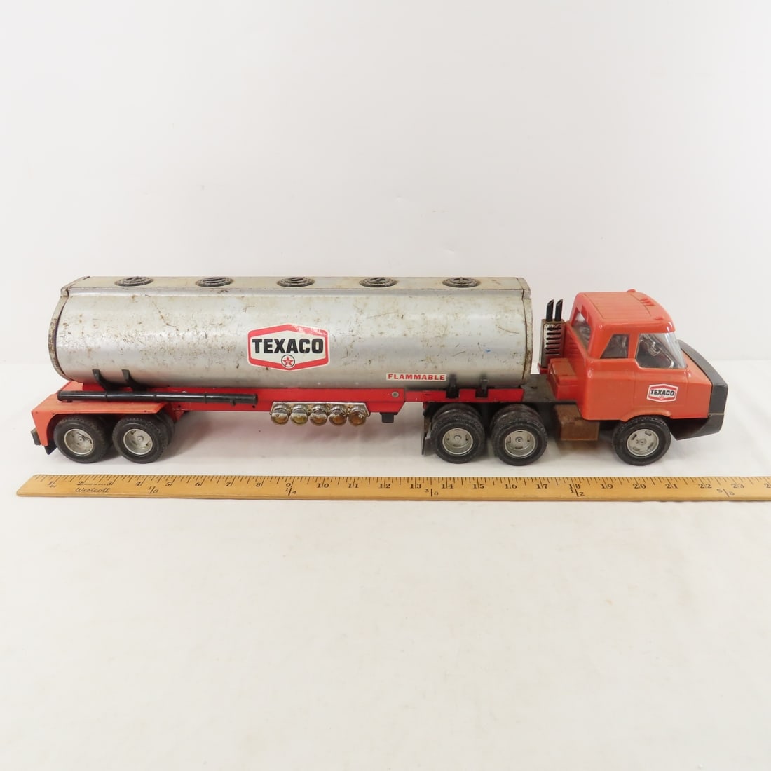 Texaco Tanker truck & other plastic & metal trucks - 2