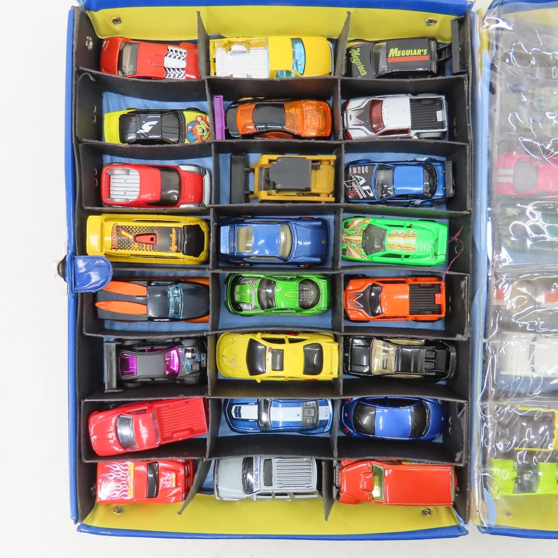 120 Hot Wheels & Matchbox cars in 3 cases - 3