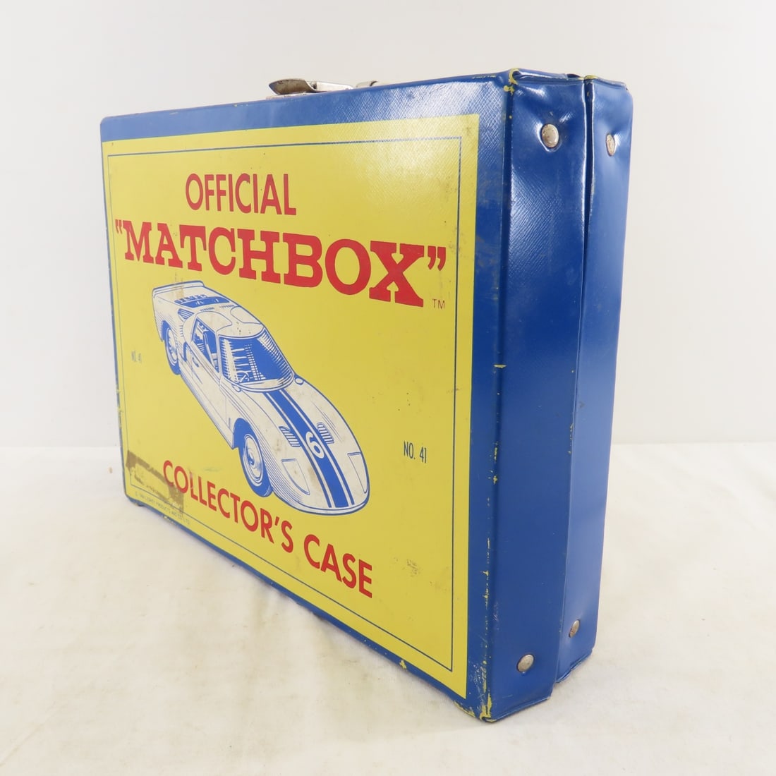 120 Hot Wheels & Matchbox cars in 3 cases - 6