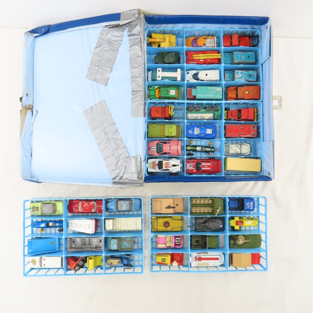 120 Hot Wheels & Matchbox cars in 3 cases - 8