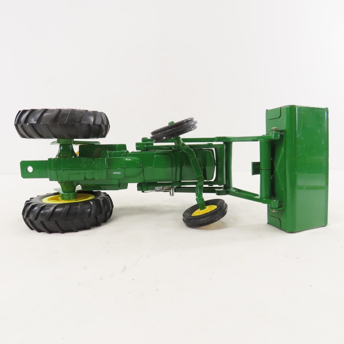 2 John Deere 1:16 Scale ERTL Tractors Spec Edition - 15