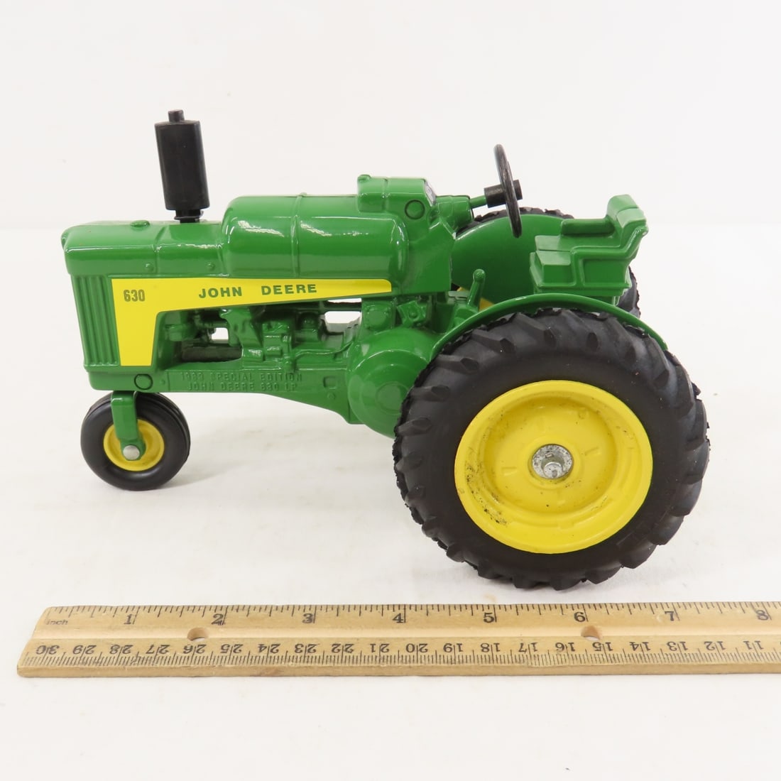 2 John Deere 1:16 Scale ERTL Tractors Spec Edition - 2