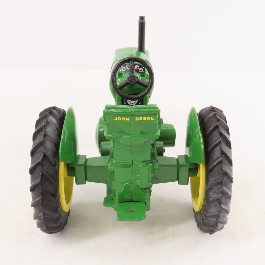 2 John Deere 1:16 Scale ERTL Tractors Spec Edition - 3