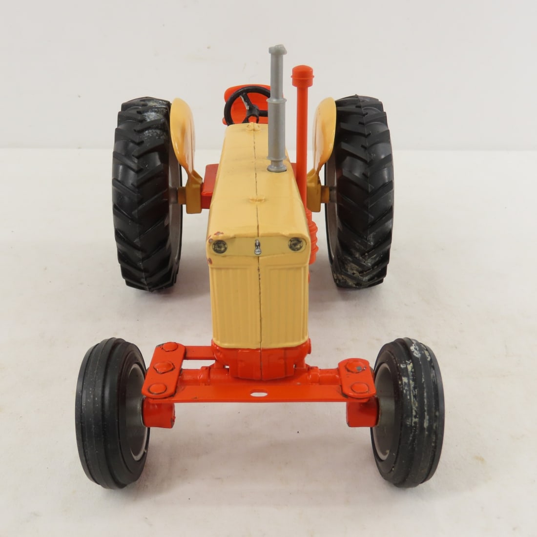 ERTL Case 3294, 800 & C90 Tractors 1:16 Scale - 5