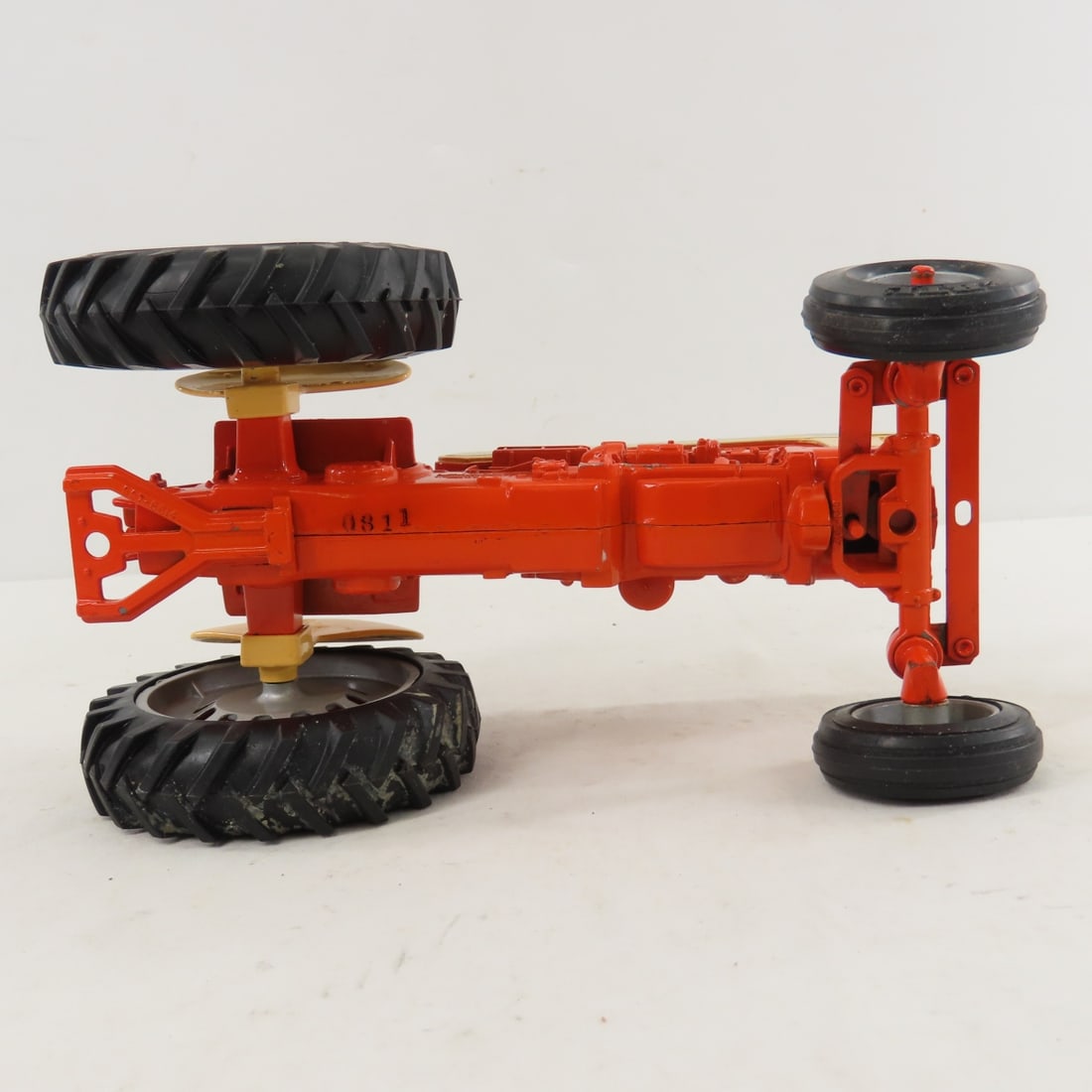 ERTL Case 3294, 800 & C90 Tractors 1:16 Scale - 6