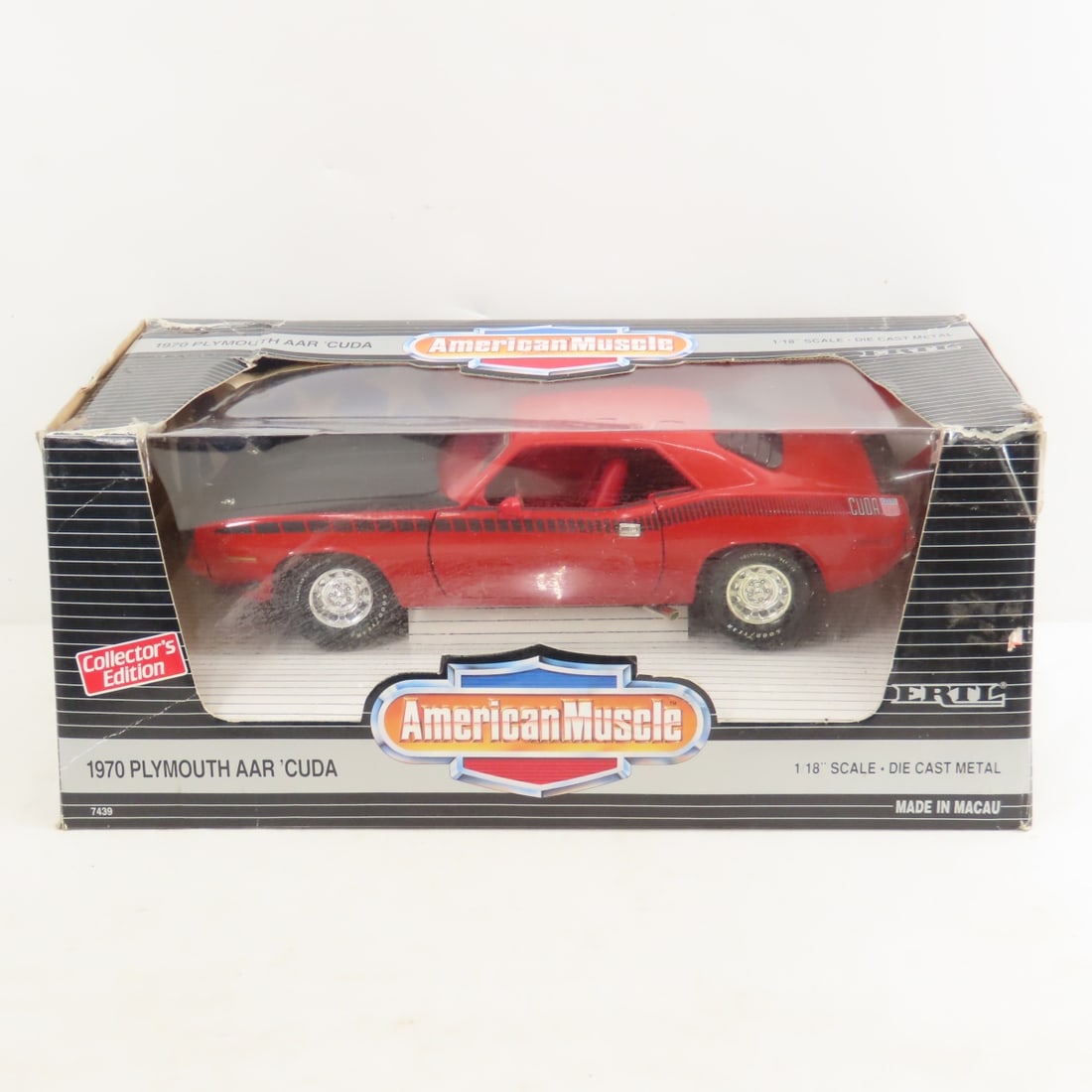 6 ERTL 1:18 Scale American Muscle Diecast Cars - 4