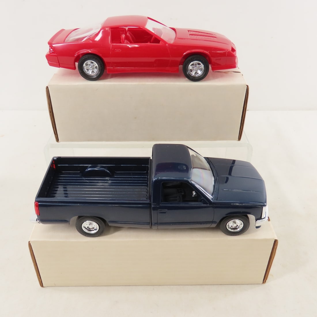 ERTL 1:25 Scale Promo Cars, Corvette, Beretta - 5
