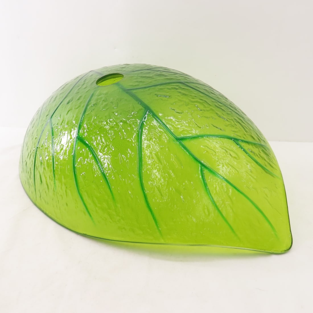 Eden Bath, Green Leaf Shaped Glass Vessel Sink - 10