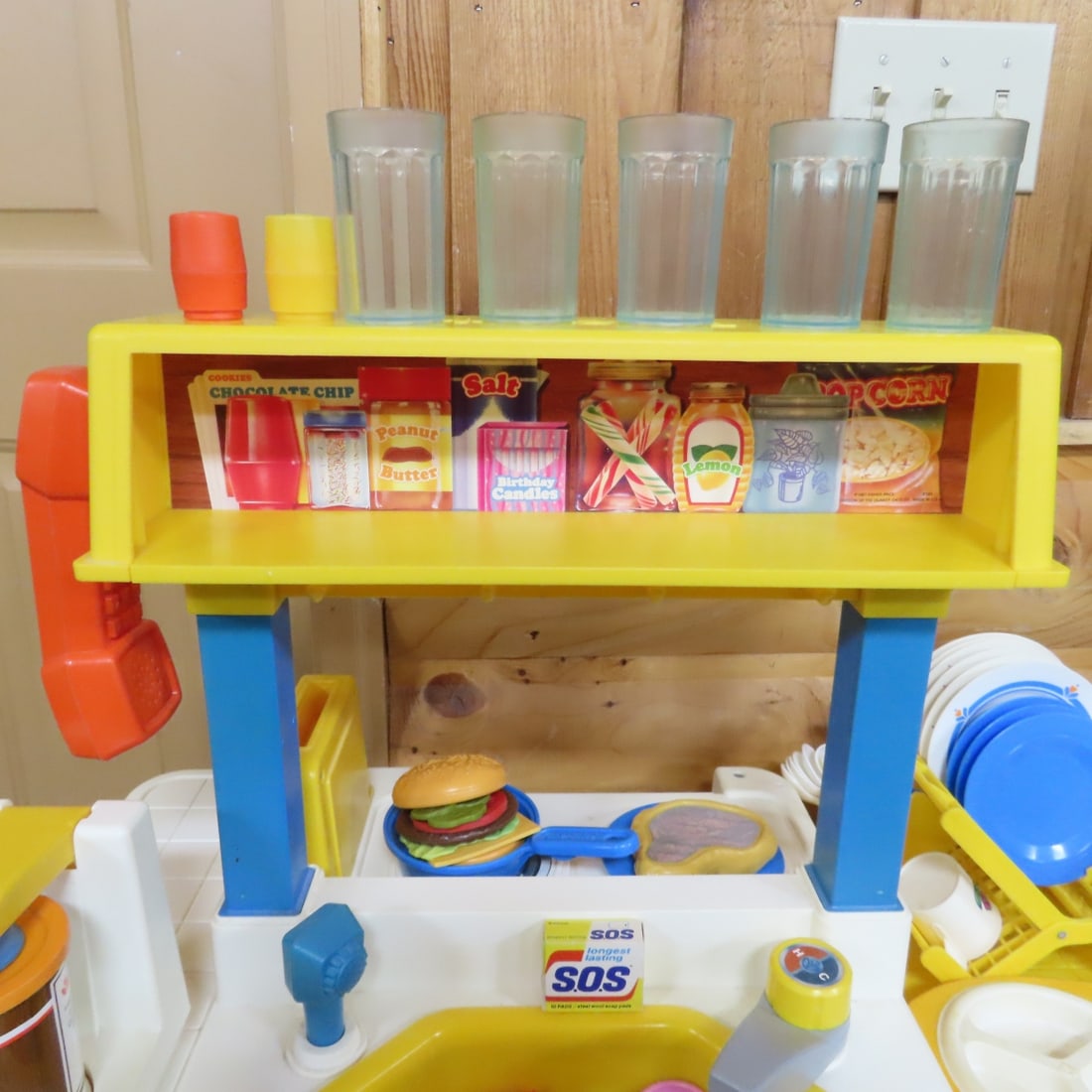 1980's Fisher Price Kitchen & More - 3