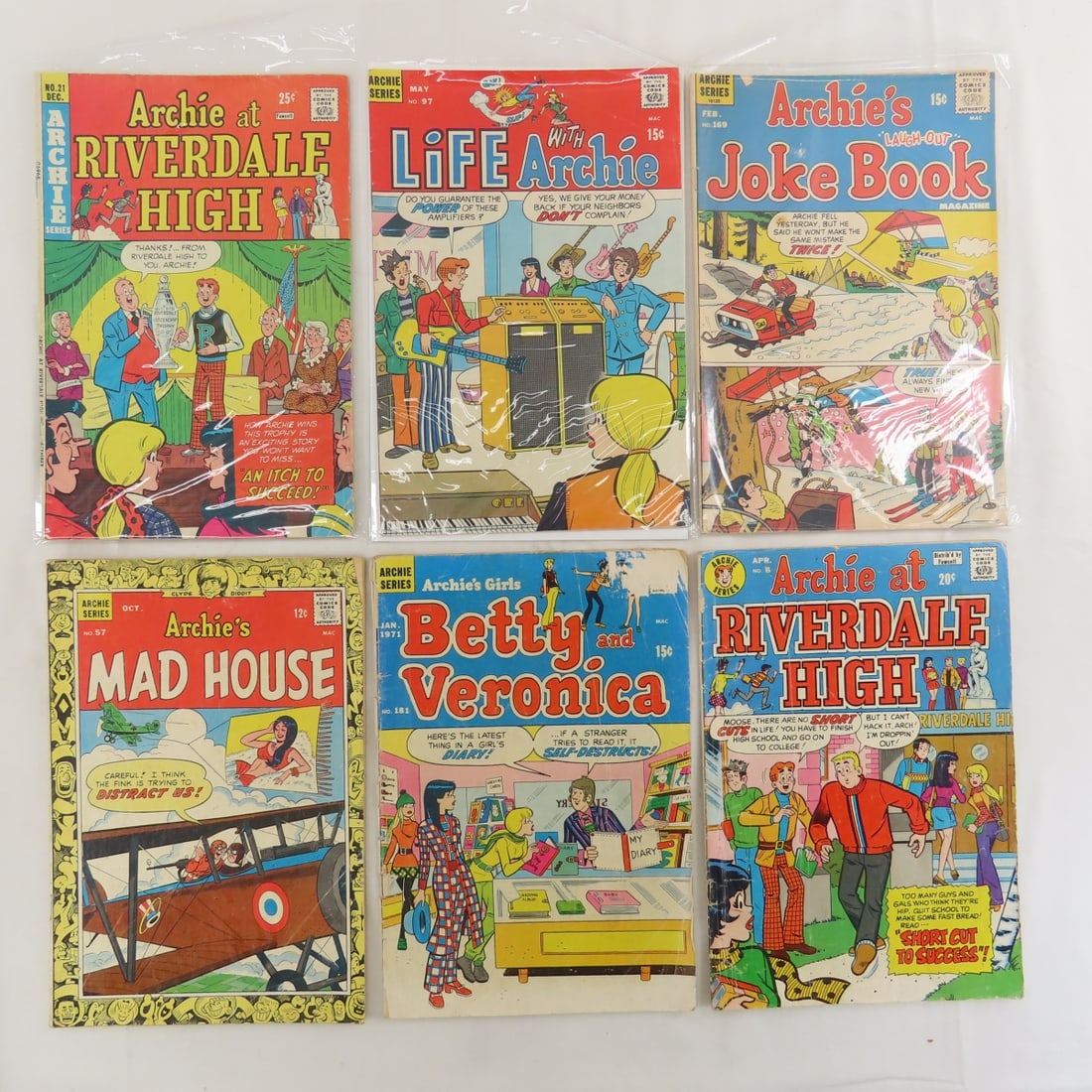 70 Archie related comic books - 2