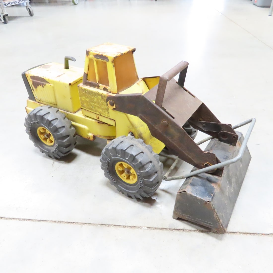Vintage Tonka Bulldozer, Backhoe, Front End Loader - 10