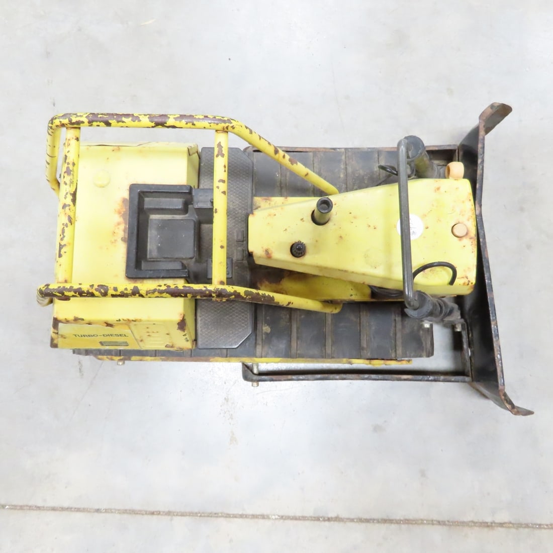 Vintage Tonka Bulldozer, Backhoe, Front End Loader - 8