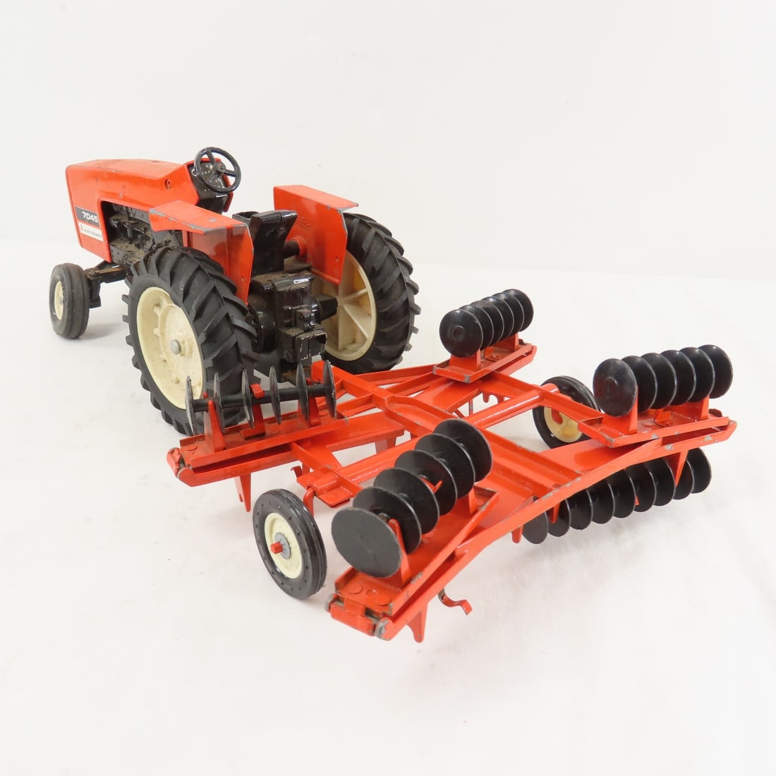ERTL 1:16 Scale Allis Chalmers 7045 & Wing Disc - 3