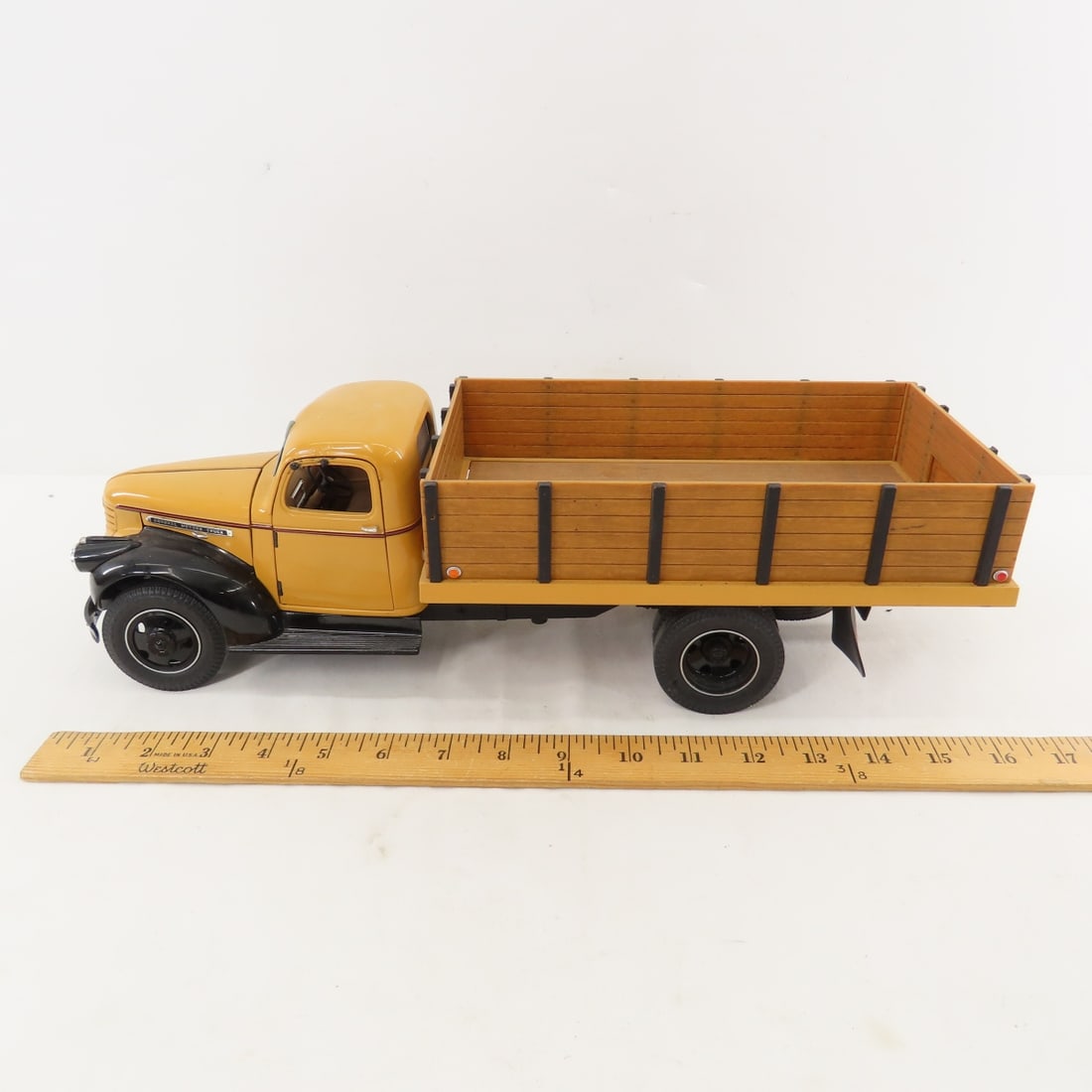 Hubley Dump Trucks, GMC Grain Truck & More - 3