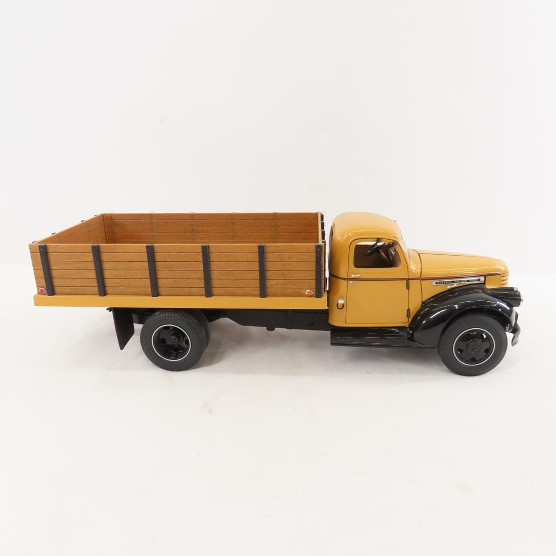 Hubley Dump Trucks, GMC Grain Truck & More - 5