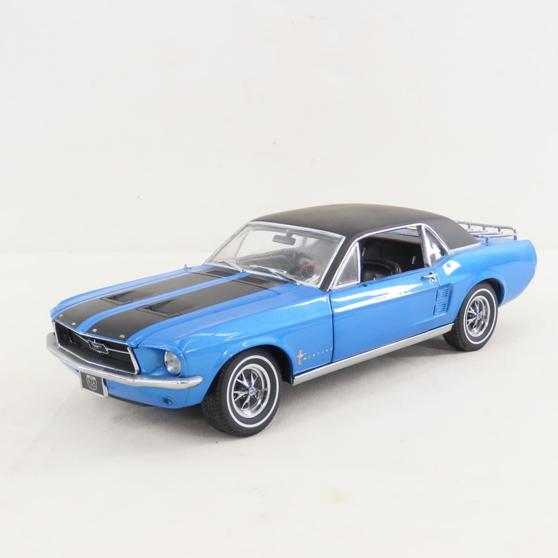 5 1:18 Scale Diecast Cars, ERTL, Greenlight, Other - 2