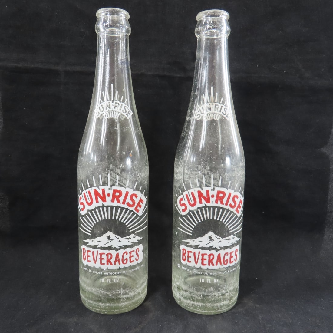 24 Vintage Sun-Rise Soda Bottles, Wood 7-Up Crate - 8