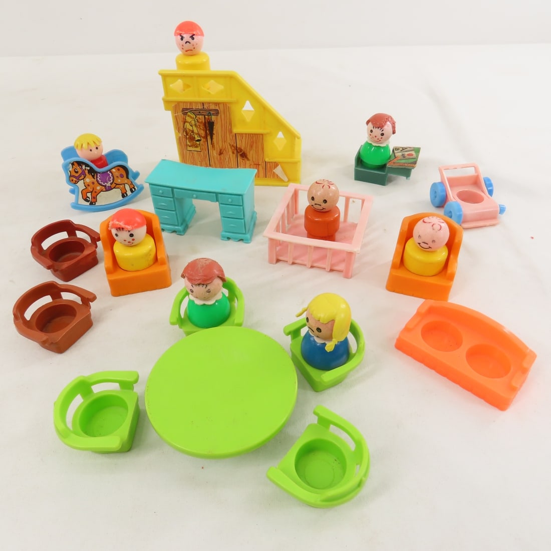 Vintage Fisher Price Parking Ramp, Barn, House - 3