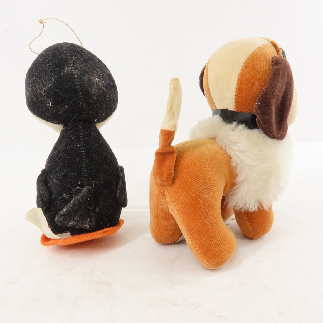 Vintage Plush Toys, PEZ Dispensers & more - 6