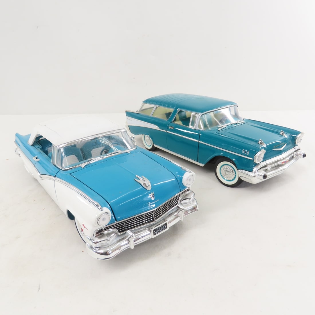8 ERTL, Maisto & Other 1:18 Scale Classic Cars - 2