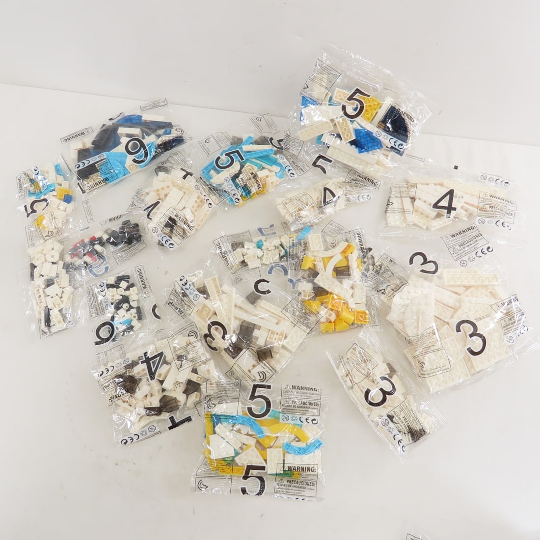 Nifeliz Cruise Liner Brick Building Set in Box - 2