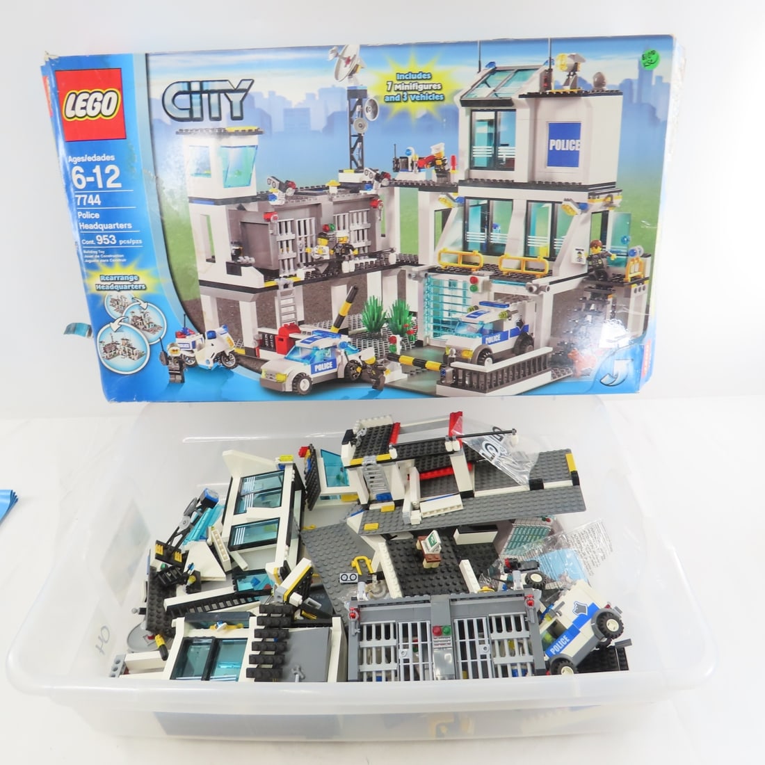LEGO City & Police Station Sets, 7744 & 7994 - 2