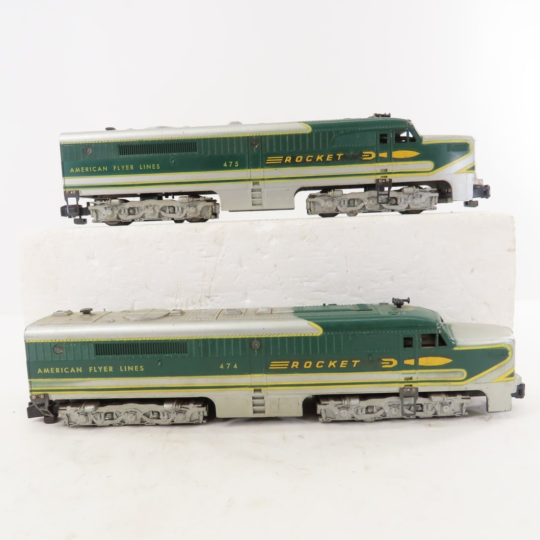American Flyer S Gauge 474/475 Engines, Other Cars - 2