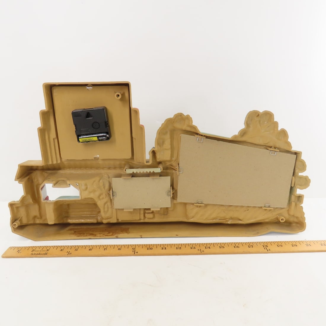 1990 Burwood Coca Cola Garage Scene Clock - 4