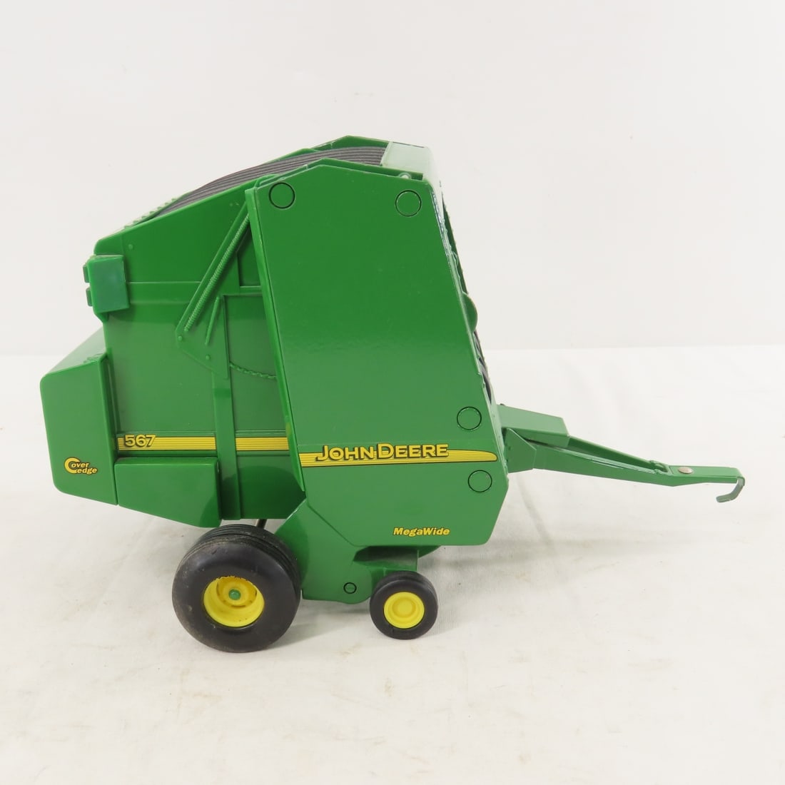 ERTL John Deere 567 Mega Wide Baler, 1:16 Diecast - 6