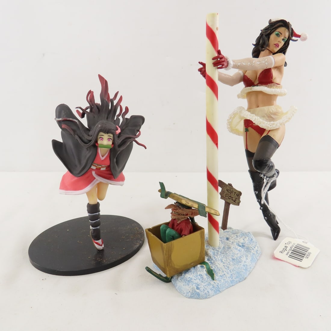 Killer Klowns, Demon Slayer, LOTR & Other Figures - 6