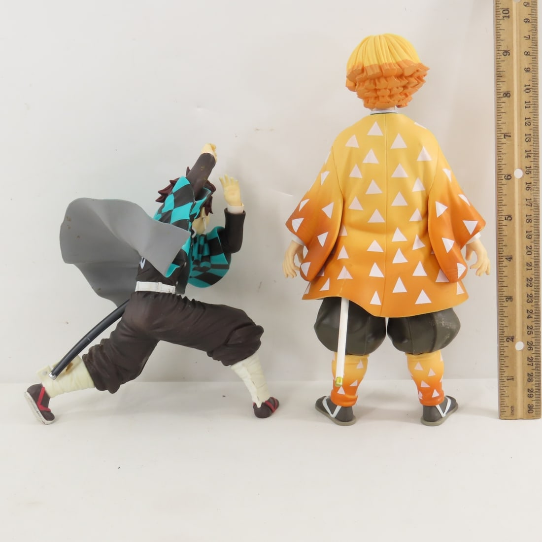 Killer Klowns, Demon Slayer, LOTR & Other Figures - 9