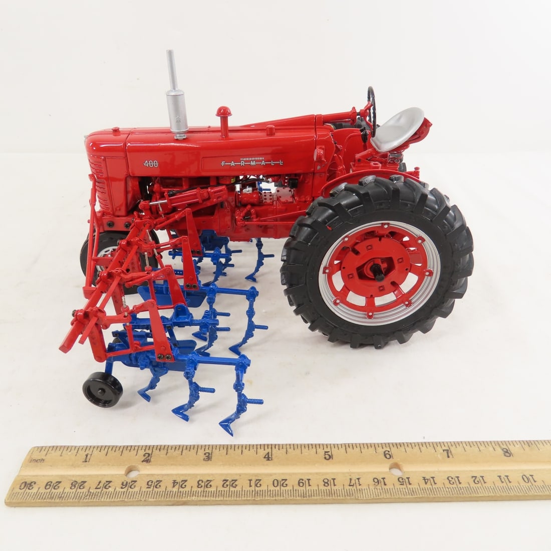 ERTL 50th Anniversary Farmall 400 Cultivator w/Box - 4