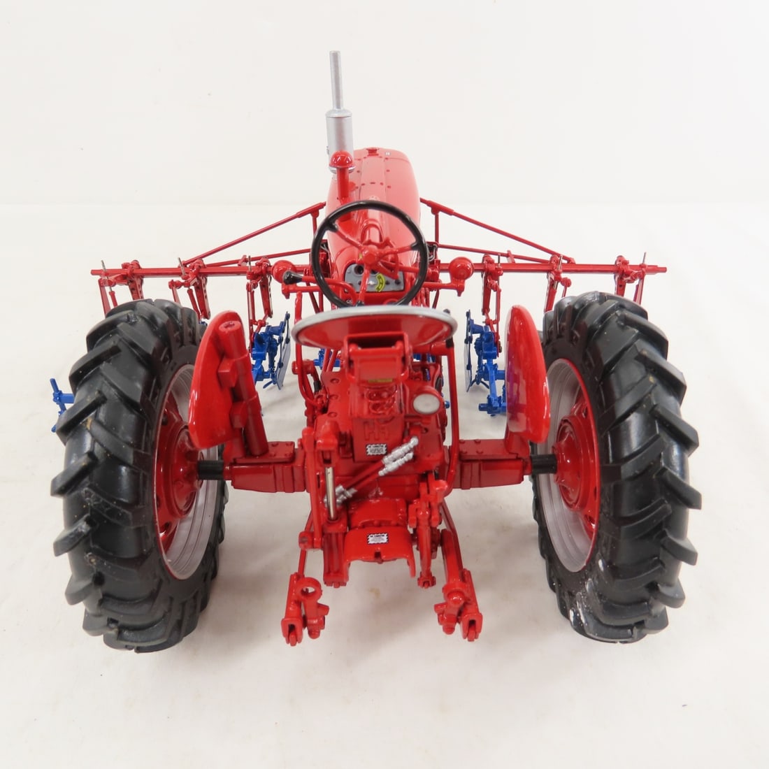 ERTL 50th Anniversary Farmall 400 Cultivator w/Box - 5