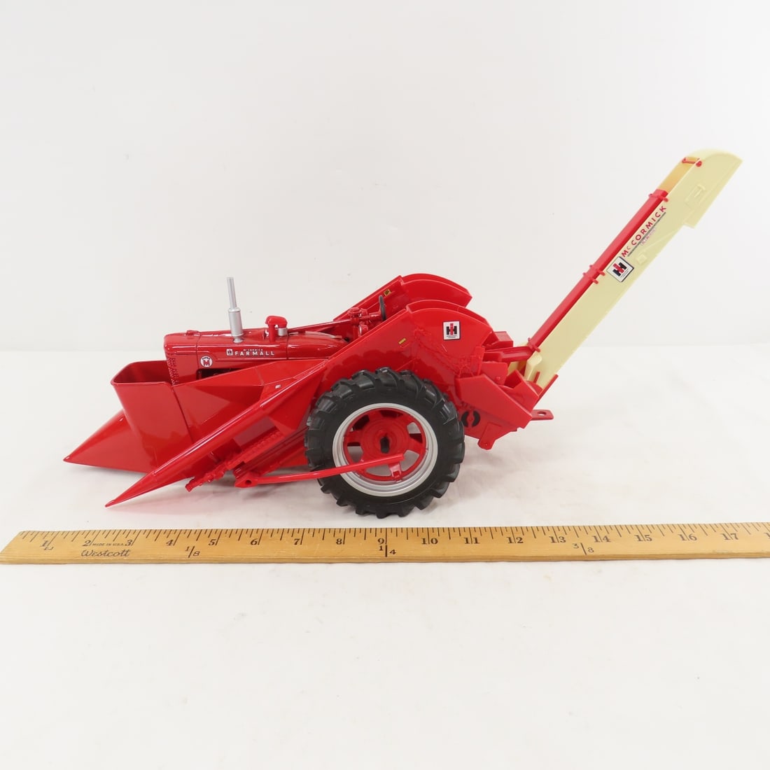 ERTL Farmall Super M Tractor with Picker in Box - 2