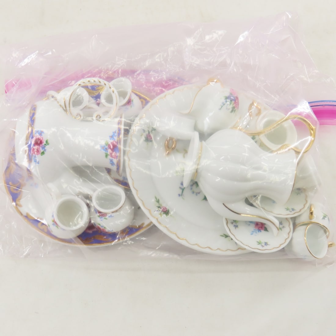 Collection of Miniature Display Tea Sets, Baum - 9