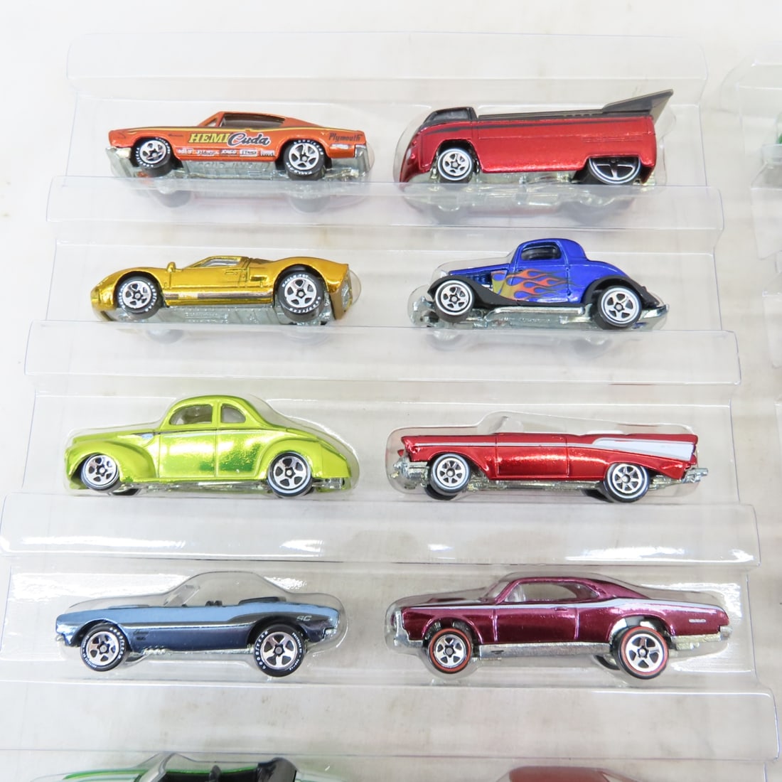 Hot Wheels Classics Series 2 Set in Original Box - 9