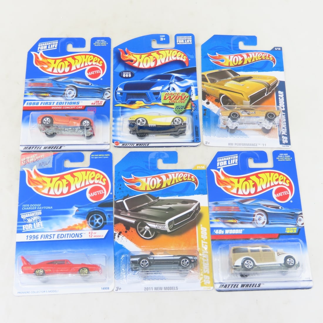 50 1990s & 2000s Hot Wheels Diecast Cars on cards - 3