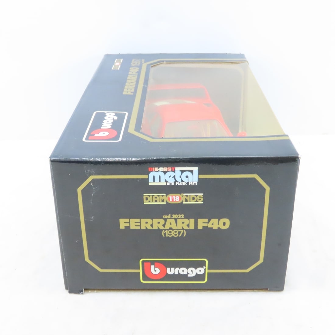 Burago 1:18 Ferrari F40 1987 - Red in Box - 6