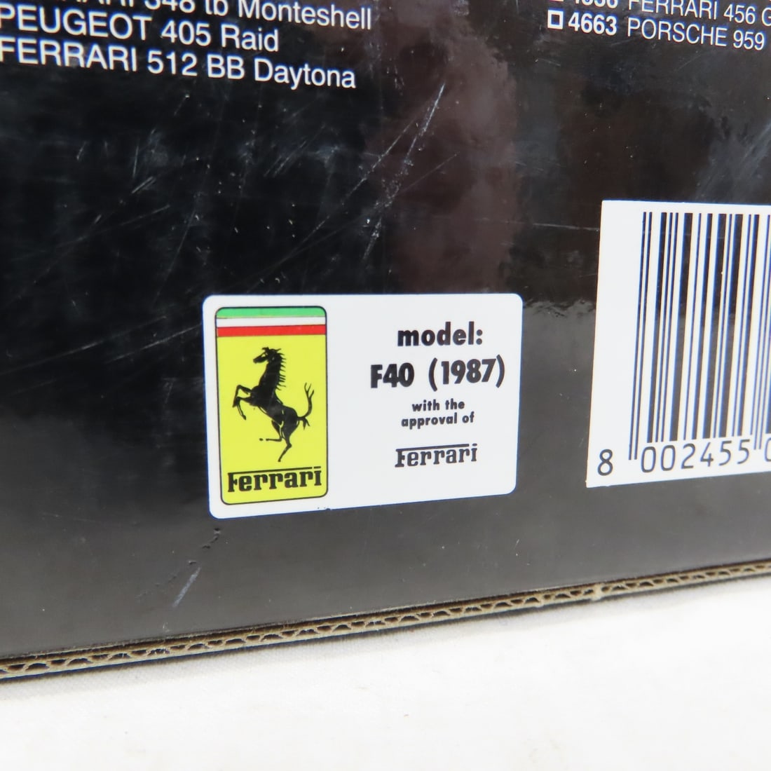 Burago 1:18 Ferrari F40 1987 - Red in Box - 9
