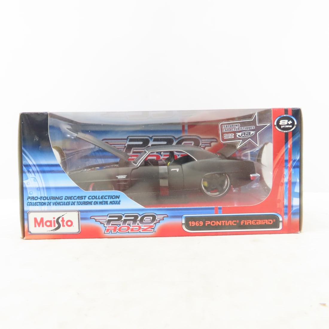 6 Pontiac & Chevrolet 1:24 Diecast in Boxes - 8