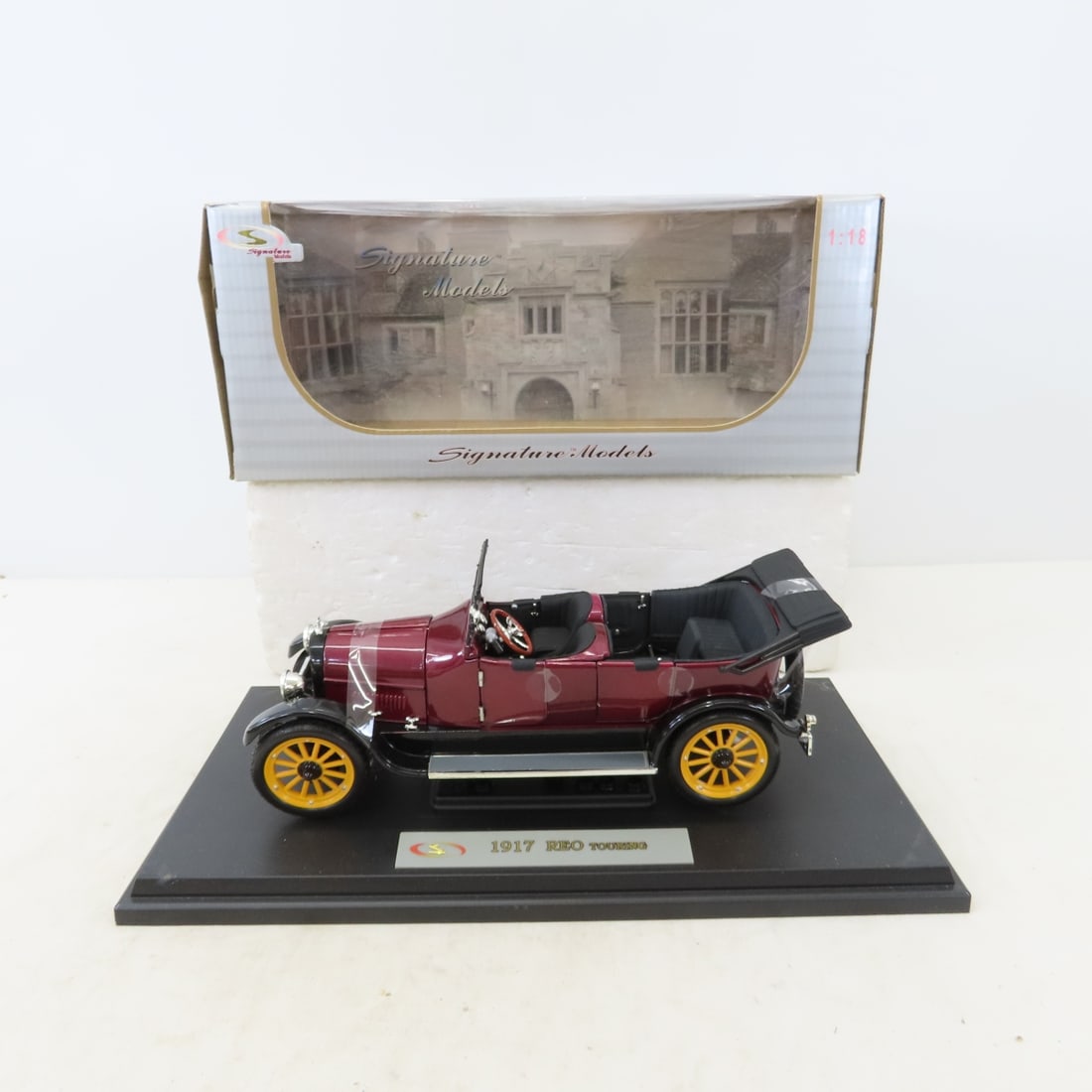 Signature Models 1917 REO Touring 1:18 Diecast - 2